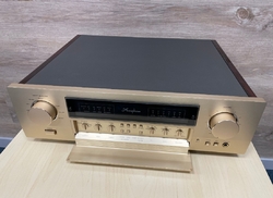 Accuphase C-2410